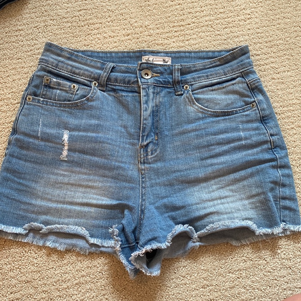 Others Follow jean shorts